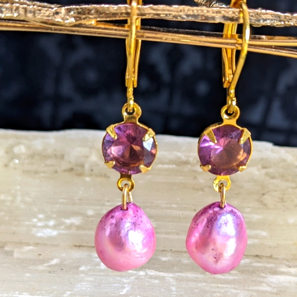 Genuine Amethyst 1.7 Carats and Pink Baroque Pearl Earrings